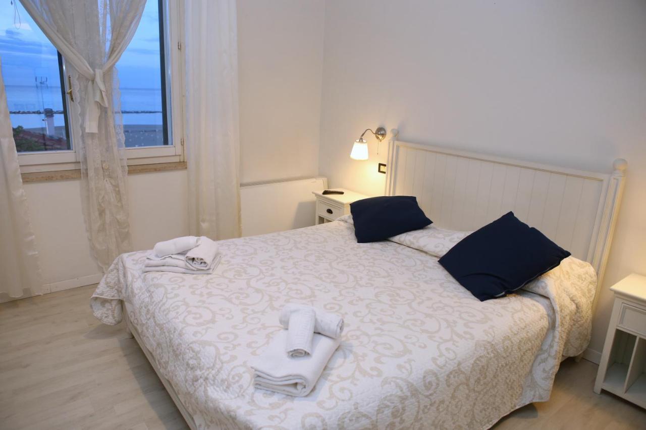 Hotel La Torre ริมินี ภายนอก รูปภาพ